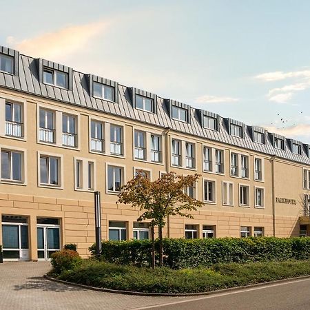 Parkhotel Landau Λαντάου Εξωτερικό φωτογραφία