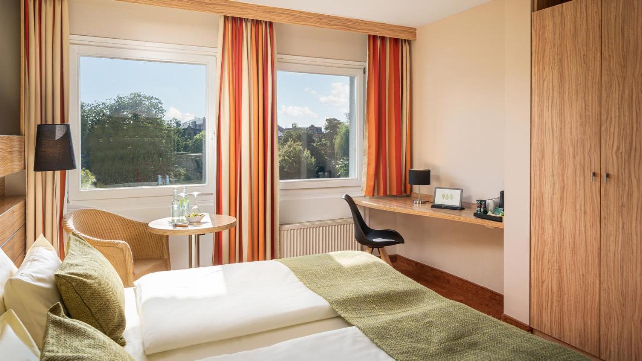 Parkhotel Landau Λαντάου Εξωτερικό φωτογραφία