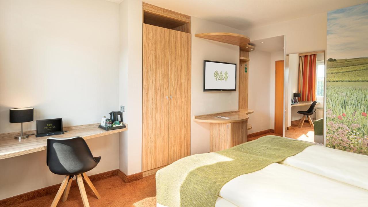 Parkhotel Landau Λαντάου Εξωτερικό φωτογραφία