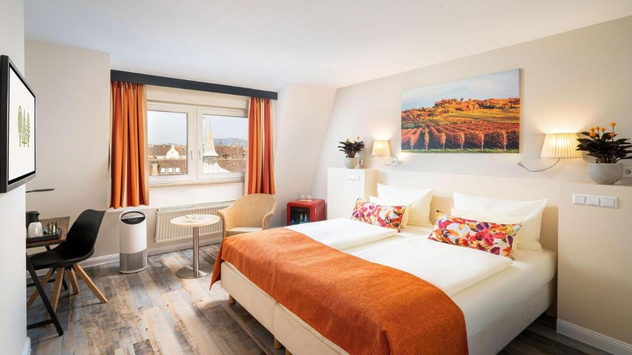 Parkhotel Landau Λαντάου Εξωτερικό φωτογραφία